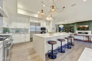 Photo #4: 6846953 Listing 