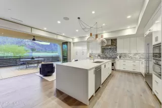 Photo #6: 6846953 Listing 