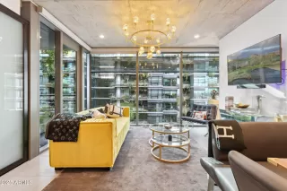 Photo #1: 6847189 Listing 