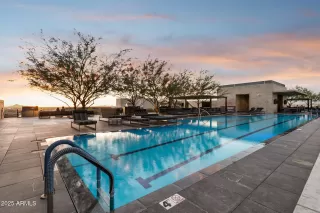 Photo #2: 6847189 Listing 