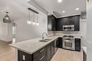 Photo #4: 6847222 Listing 