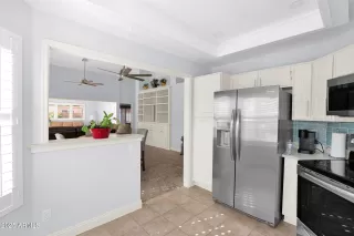 Photo #3: 6847272 Listing