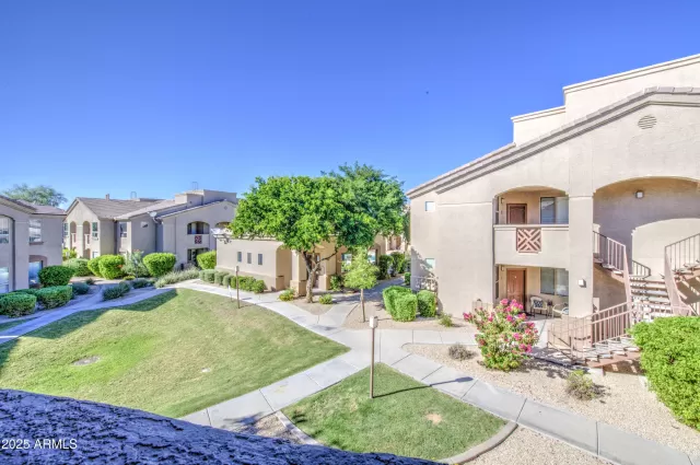 MLS: 6847442 Condo For Sale