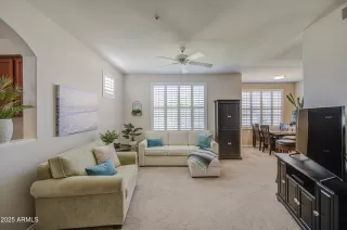 Photo #3: 6847442 Listing 