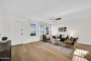 Photo #4: 6847965 Listing 