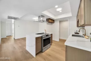 Photo #6: 6847965 Listing 