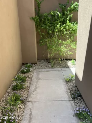 Photo #3: 6848014 Listing 