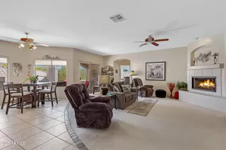 Photo #3: 6848231 Listing