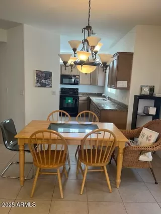 Photo #5: 6848263 Listing