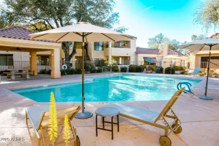 Photo #4: 6848719 Listing