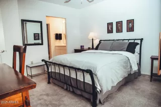 Photo #6: 6848719 Listing