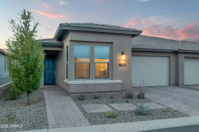 MLS: 6848805 Condo For Sale