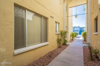 Photo #3: 6849040 Listing