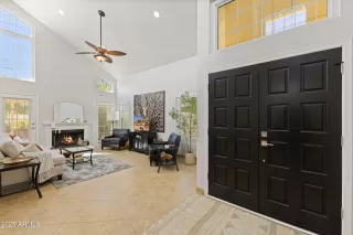 Photo #5: 6849078 Listing