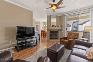 Photo #6: 6849085 Listing