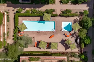 Photo #3: 6849117 Listing 