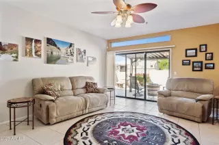 Photo #6: 6849131 Listing