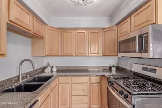 Photo #6: 6849198 Listing 