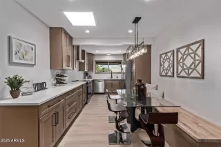 Photo #2: 6849251 Listing 