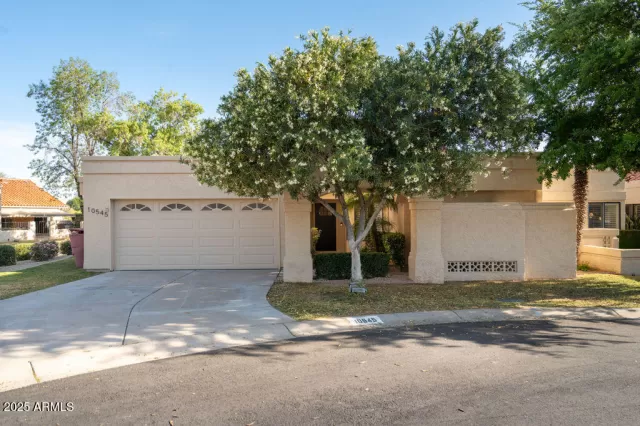 MLS: 6849307 Condo For Sale