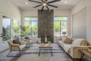 Photo #3: 6849480 Listing 