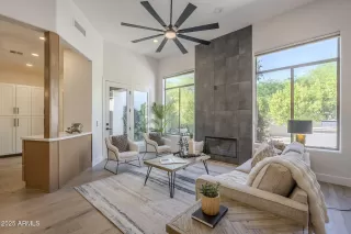 Photo #4: 6849480 Listing 