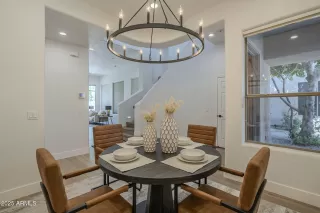 Photo #6: 6849480 Listing 