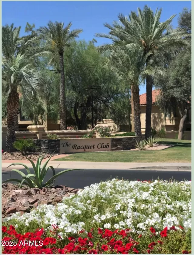 MLS: 6849628 Condo For Sale