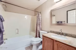 Photo #6: 6849628 Listing