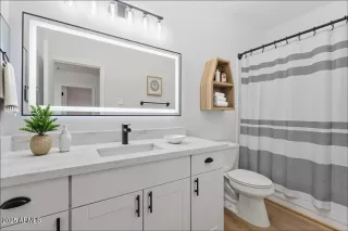 Photo #2: 6849766 Listing