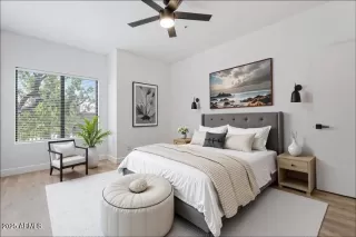 Photo #3: 6849766 Listing