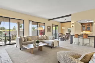 Photo #3: 6849838 Listing 