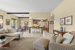 Photo #5: 6849838 Listing 