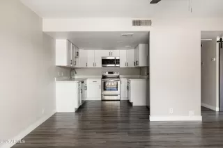 Photo #1: 6849917 Listing 