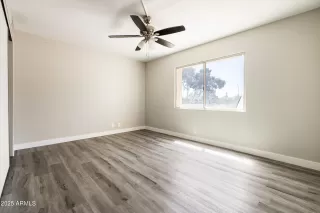 Photo #6: 6849917 Listing 