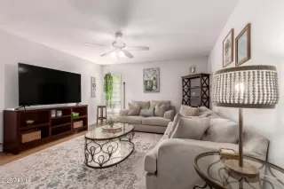 Photo #1: 6850039 Listing 