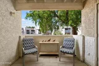 Photo #4: 6850141 Listing