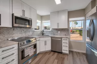 Photo #3: 6850252 Listing