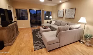 Photo #6: 6850330 Listing