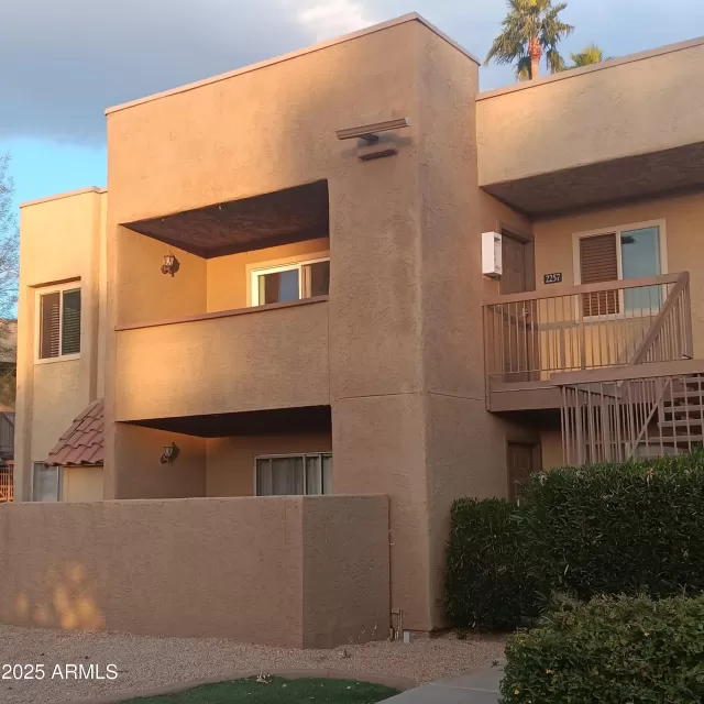 MLS: 6850614 Condo For Sale