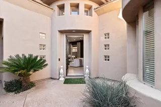 Photo #3: 6850859 Listing