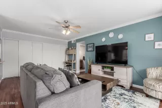 Photo #3: 6850923 Listing