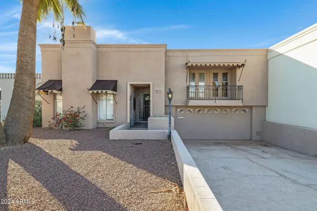 MLS: 6850969 Condo For Sale