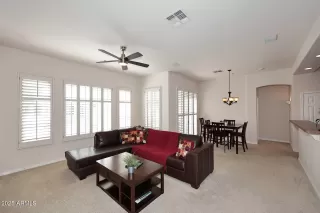 Photo #2: 6851126 Listing