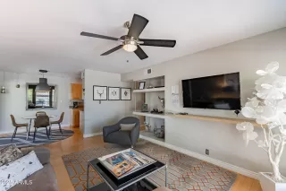 Photo #3: 6851305 Listing 