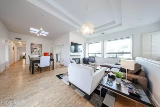 Photo #5: 6851405 Listing 