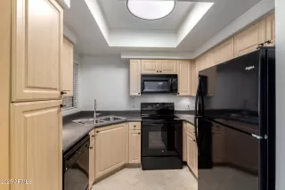 Photo #3: 6851470 Listing 