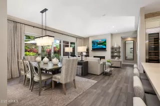 Photo #6: 6851472 Listing 