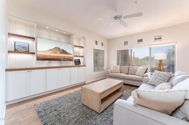 MLS: 6851600 Condo For Sale