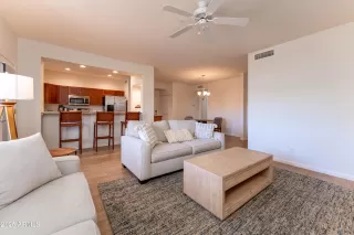 Photo #1: 6851600 Listing